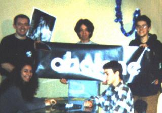 Photo des membres du bureau et d'un joueur
